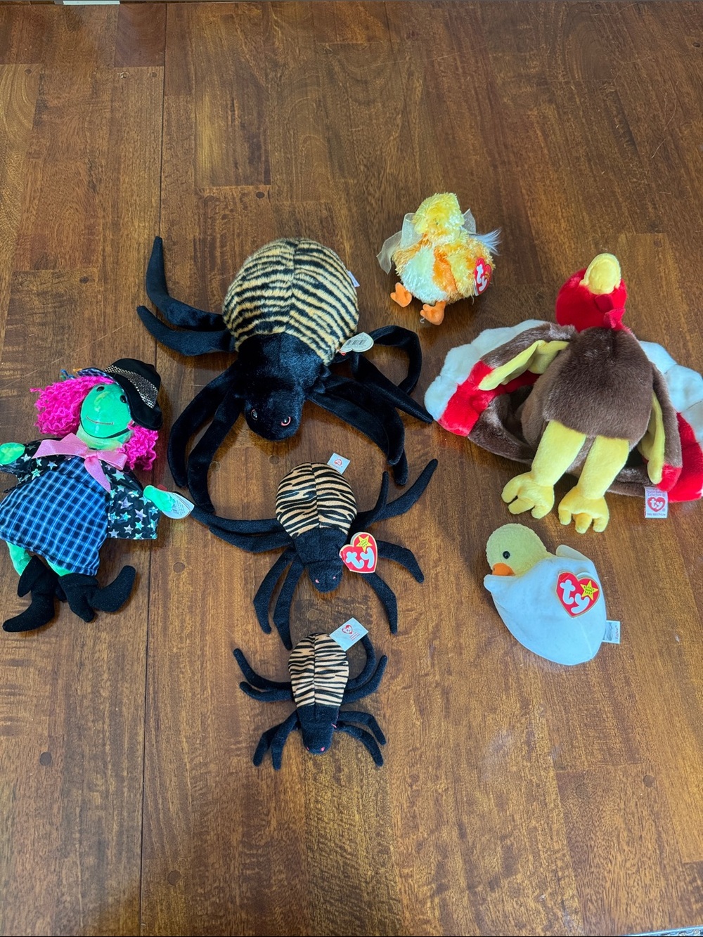 Lot of 7 Holiday Beanie Babies. All except the Teenie spider has the tag on